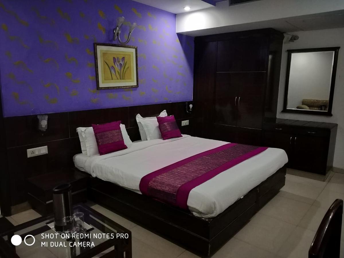 Hotel Elm Tree Amritsar Extérieur photo